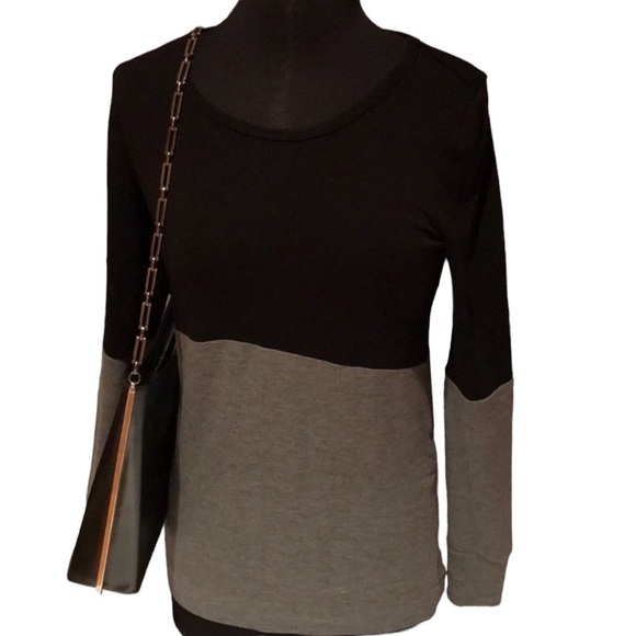 Crosby black and gray Long  sleeves Sweater size Small - Picture 1 of 4